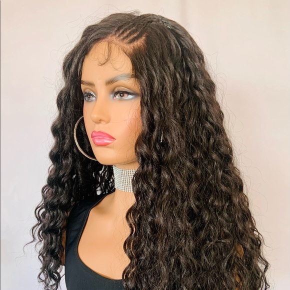 Gorgeous 13x4 Lace Front Black Synthetic Wig with Braided Side Part - Picture 4 of 12